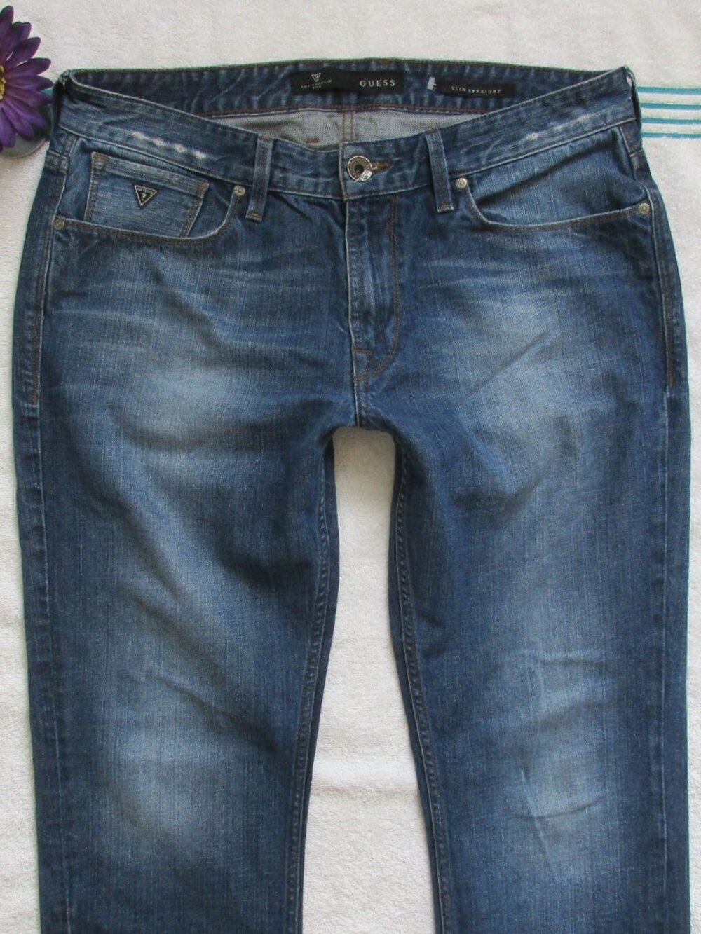 GUESS Jeans Size 34 Slim Straight Denim